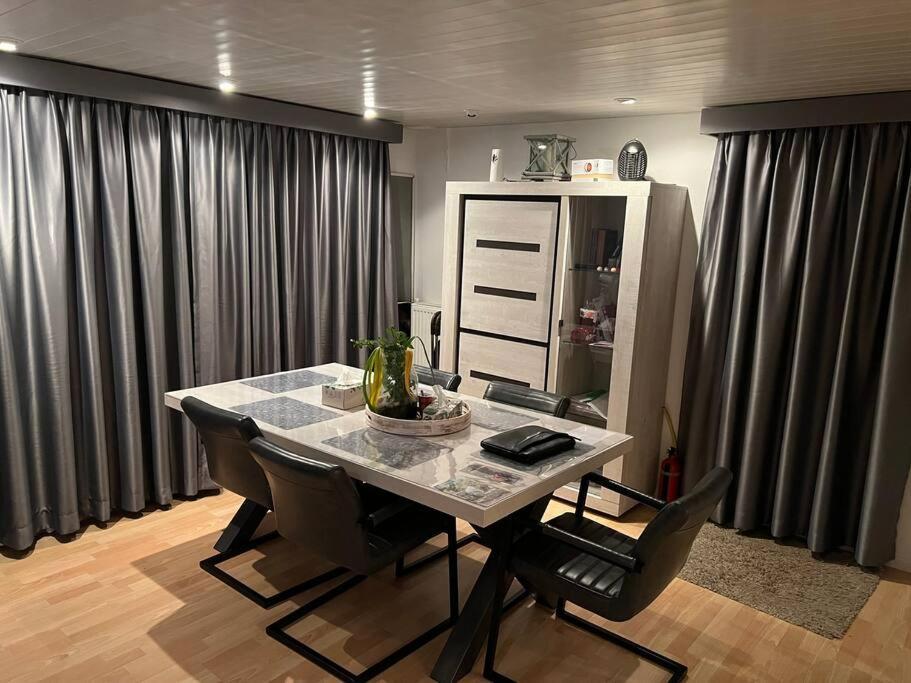 Lith Luxe Chalet In Prachtig Natuurgebied מראה חיצוני תמונה